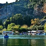 Hotel Caria 3*