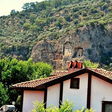 Caria Hotell