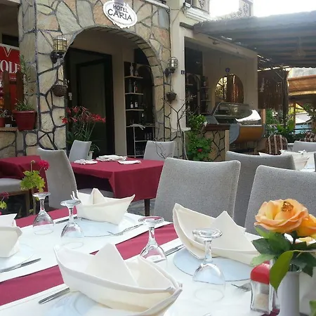 Caria Hotell 3*