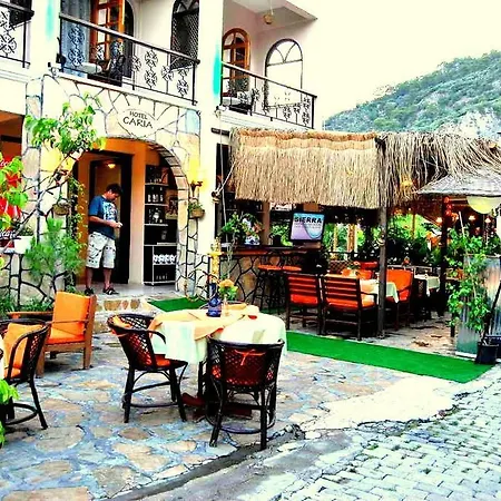 Caria Hotell 3*