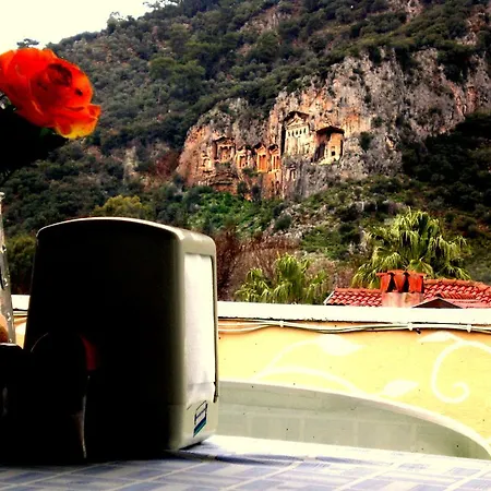 Caria Hotell 3*
