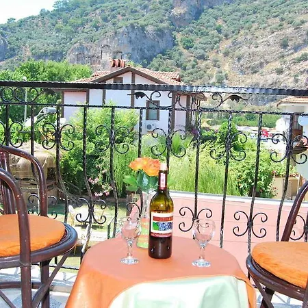 Caria Ξενοδοχείο 3*